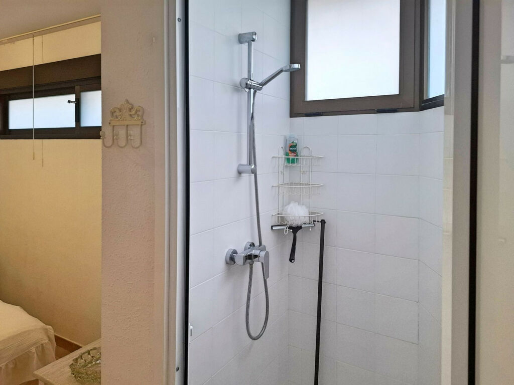 Middle Floor Apartment Fuengirola Málaga - image 15