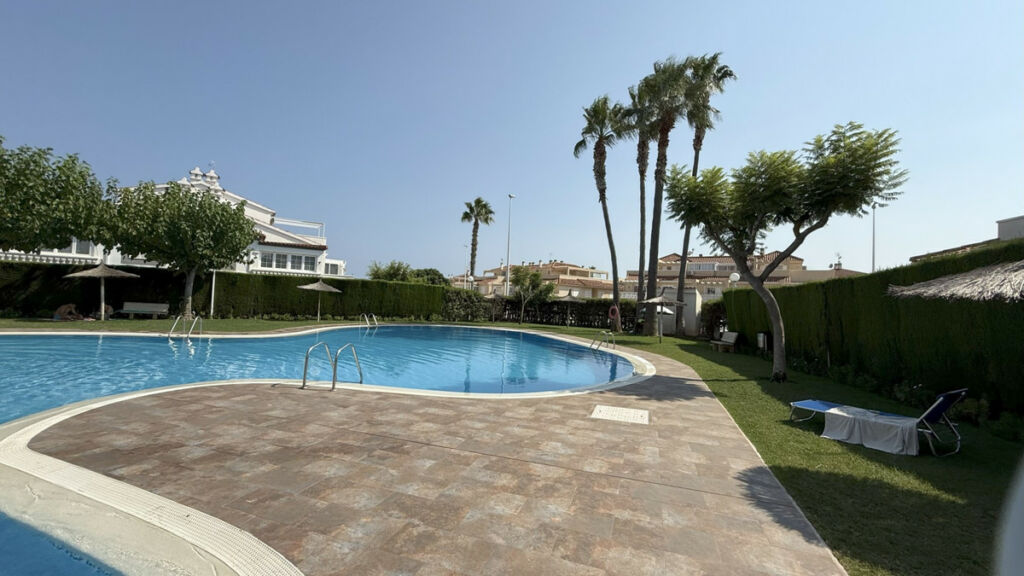 Ground Floor Apartment La Zenia Alicante - image 15