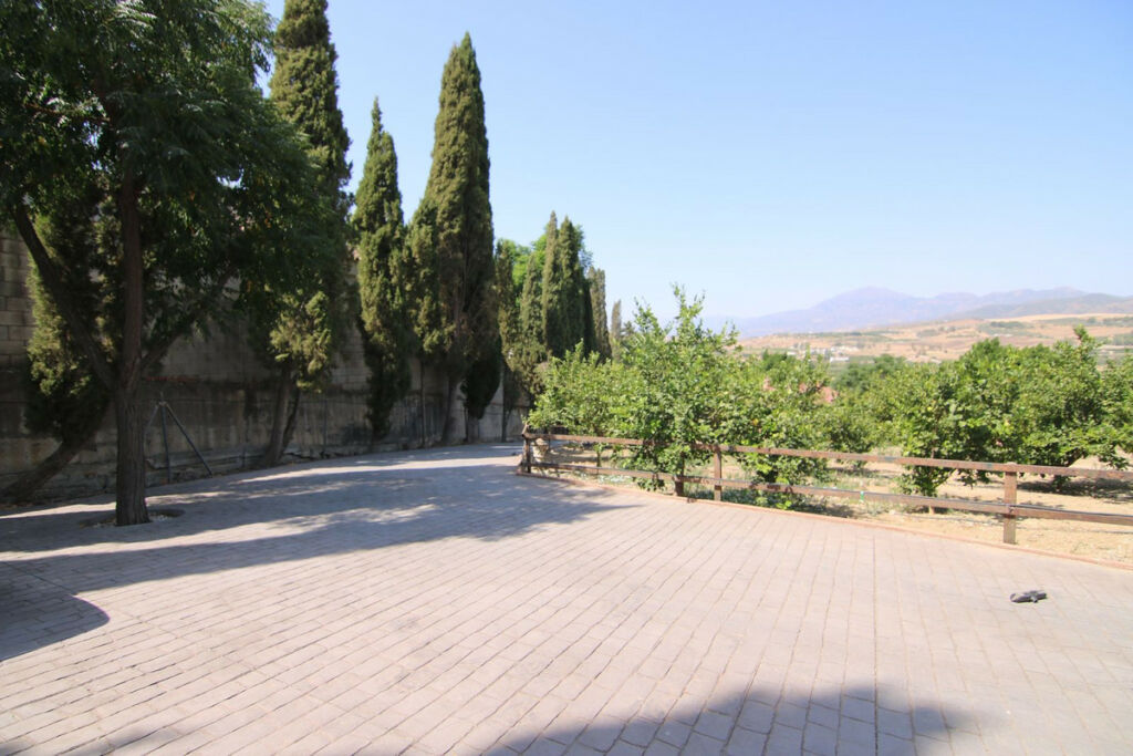Detached Villa Pizarra Málaga - image 18