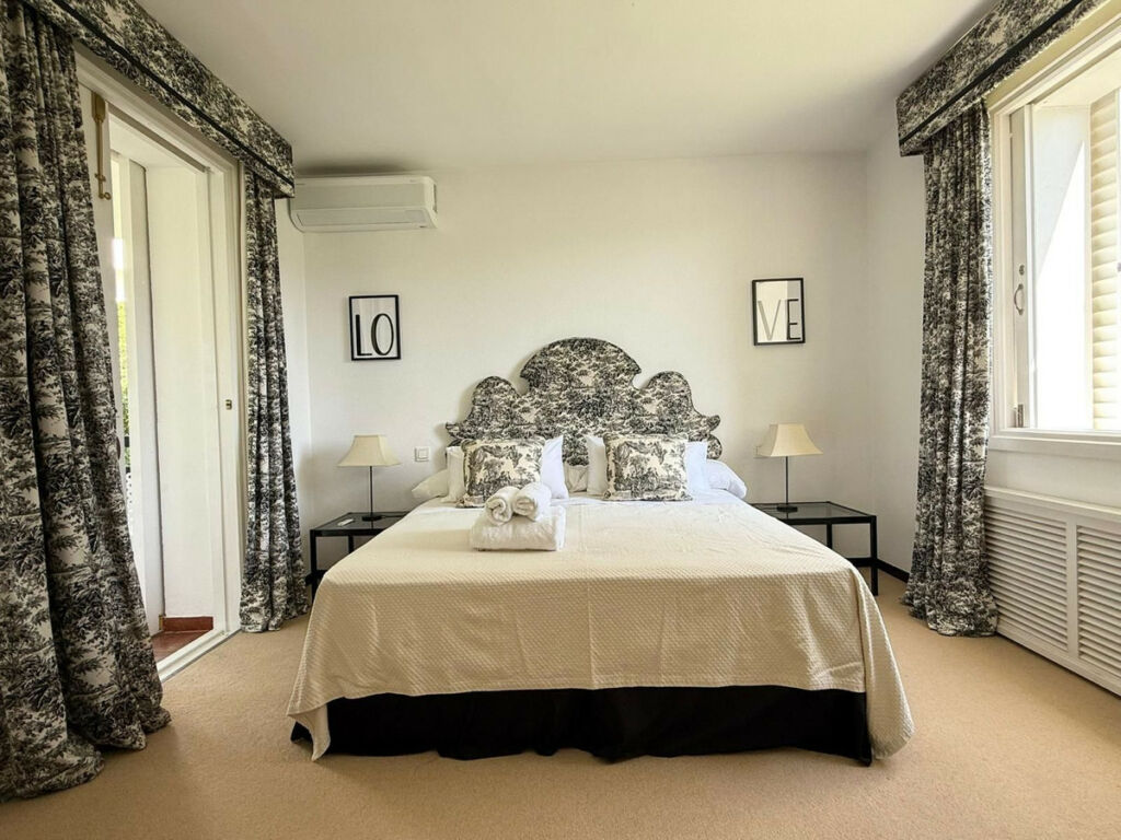 Middle Floor Apartment Los Monteros Málaga - image 15