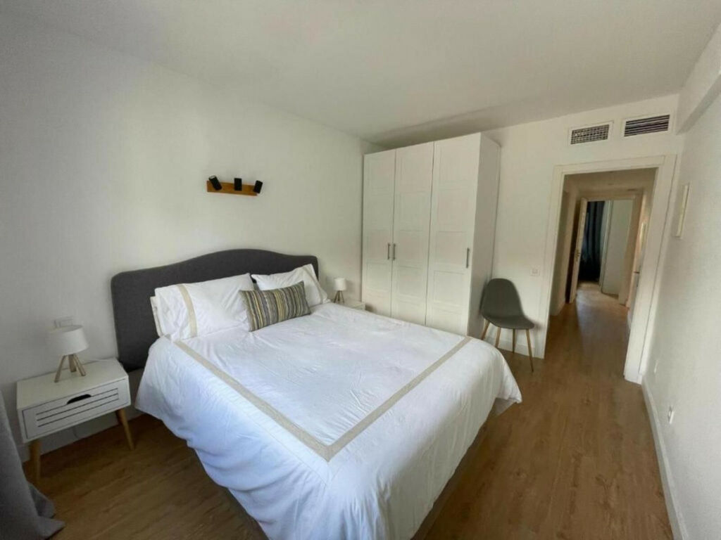 Top Floor Apartment El Paraiso Málaga - image 15