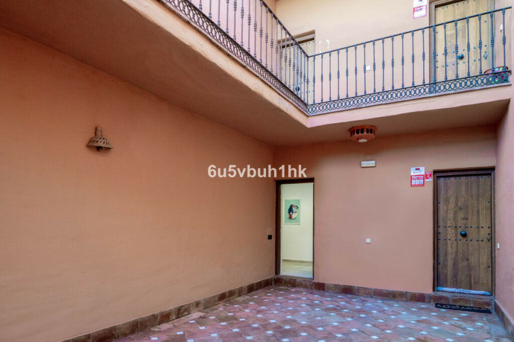 Middle Floor Apartment Estepona Málaga - image 15