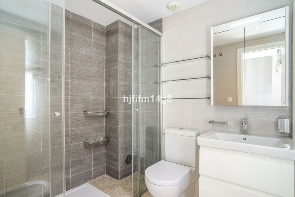 Ground Floor Apartment Nueva Andalucía Málaga - image 15