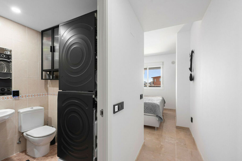 Middle Floor Apartment Torreblanca Málaga - image 15