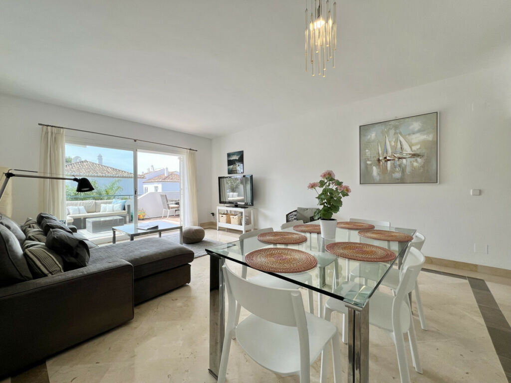 Top Floor Apartment El Presidente Málaga - image 15