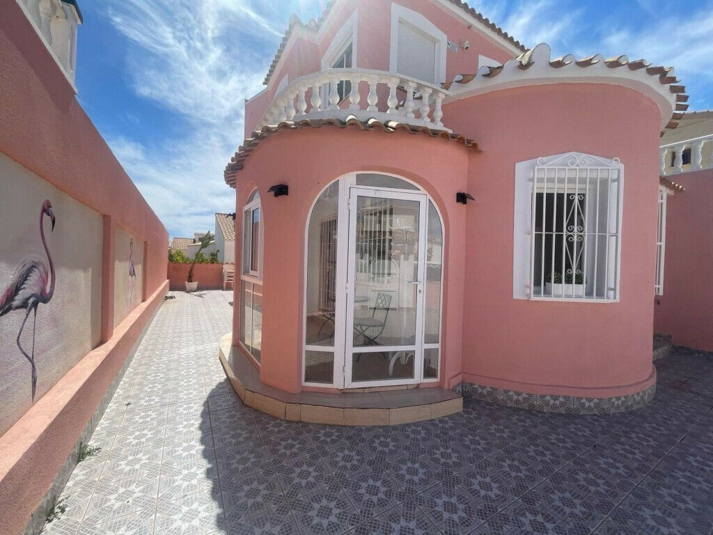 Detached Villa Playa Flamenca Alicante