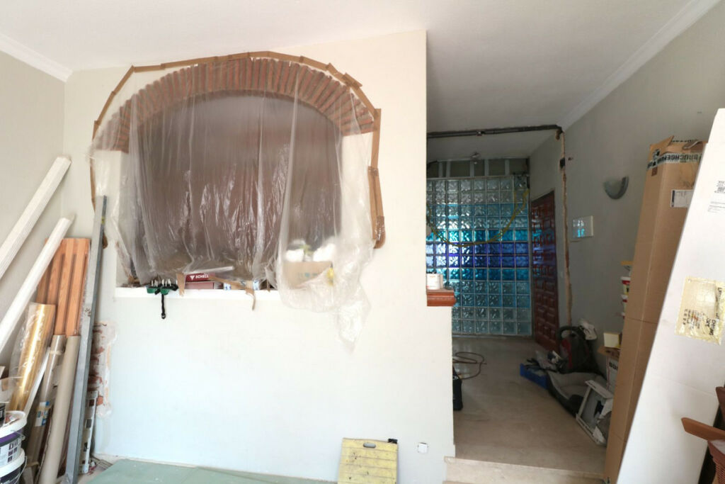 Middle Floor Apartment New Golden Mile Málaga - image 15