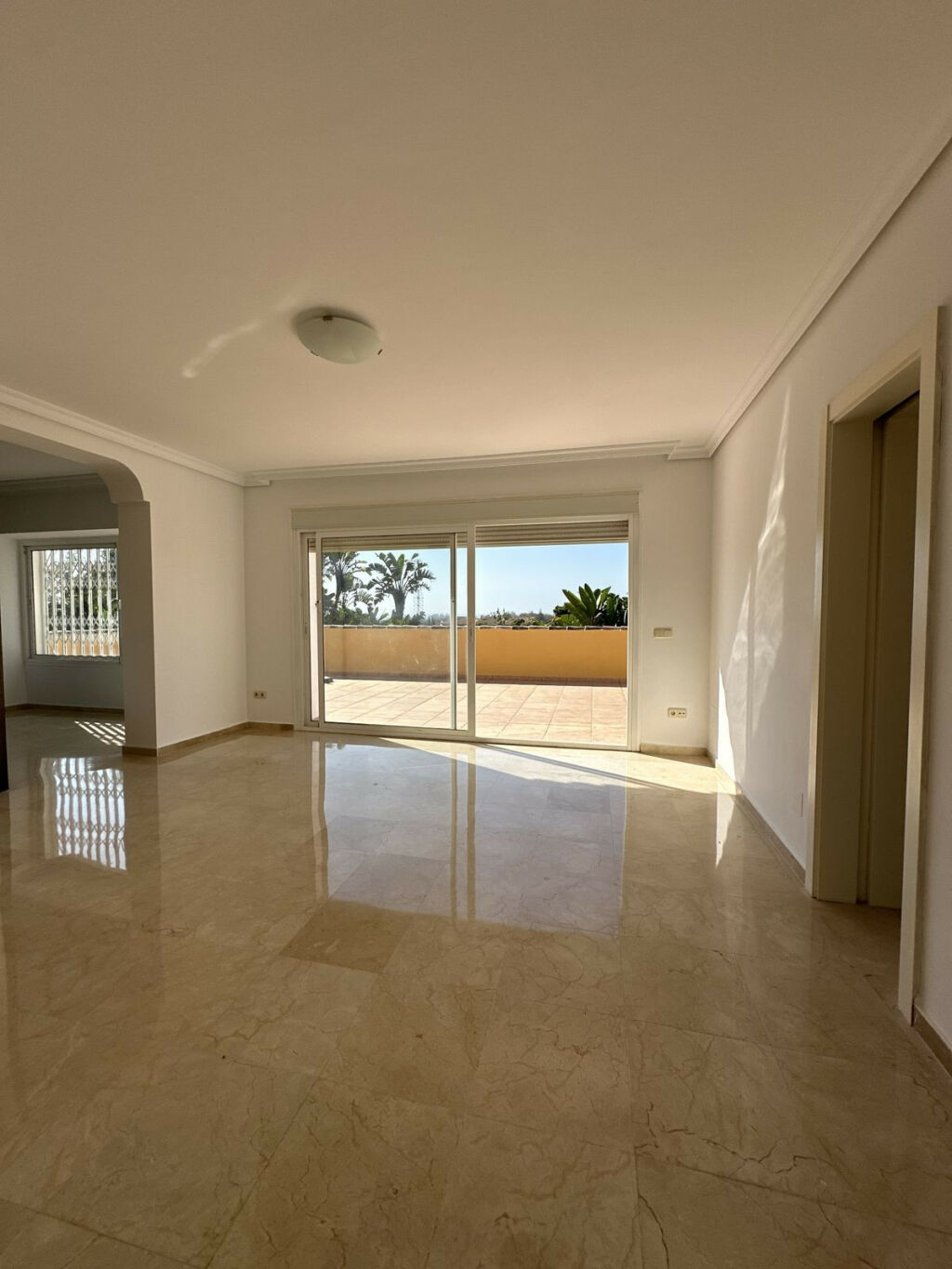 Detached Villa Elviria Málaga - image 15