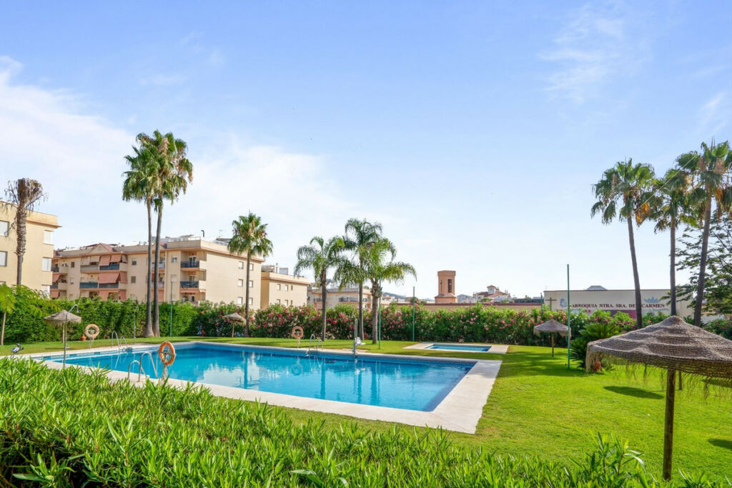 Top Floor Apartment Estepona Málaga - image 15