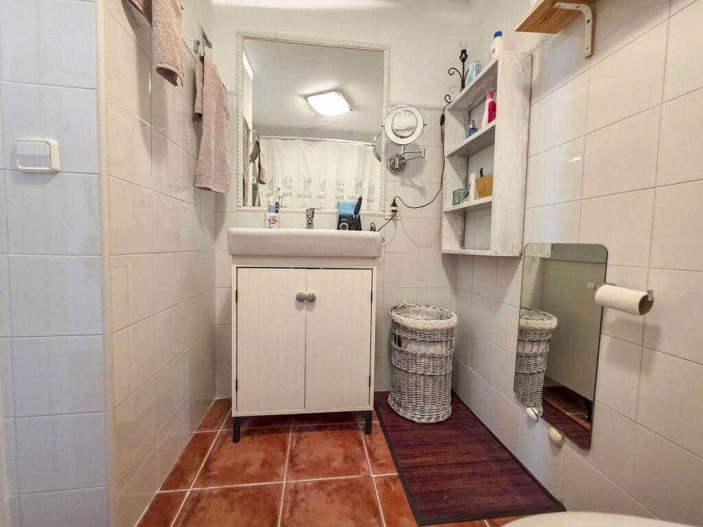 Middle Floor Apartment Casares Playa Málaga - image 15