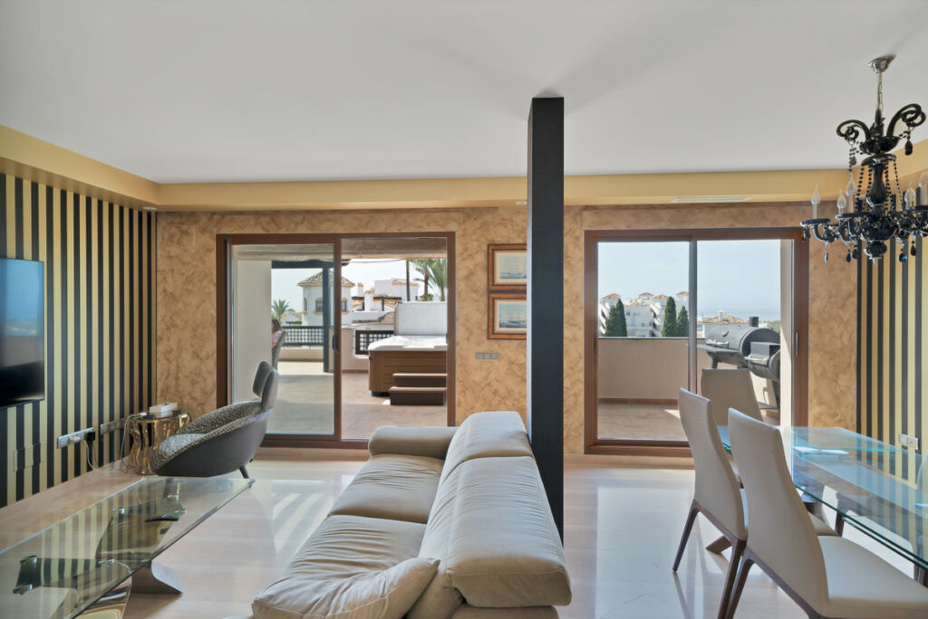 Penthouse Nueva Andalucía Málaga - image 14