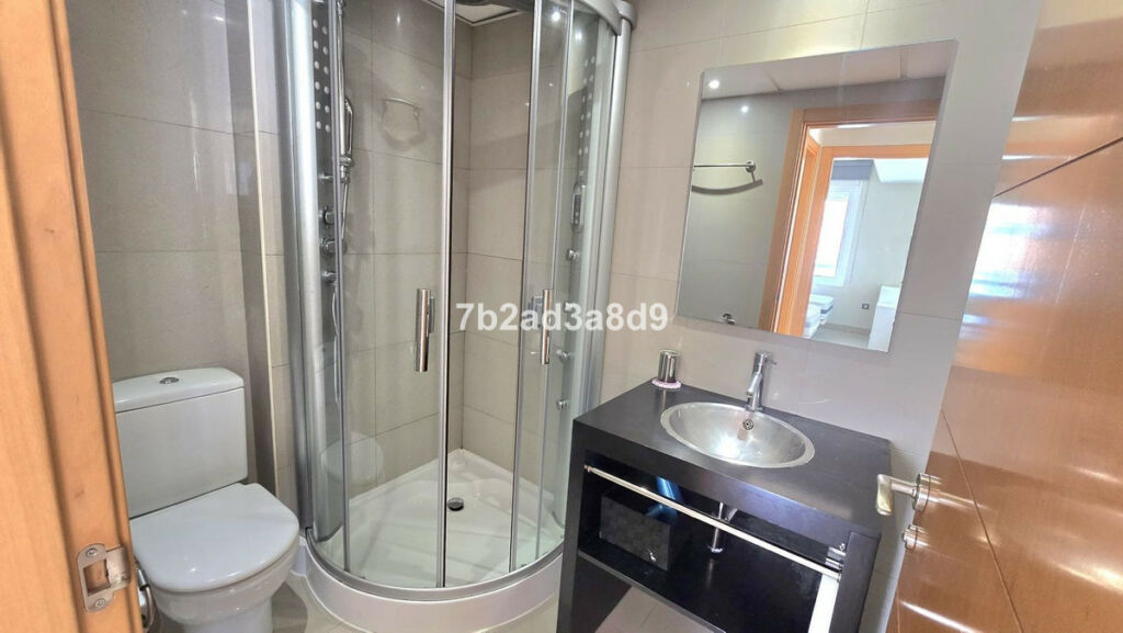 Middle Floor Apartment New Golden Mile Málaga - image 15