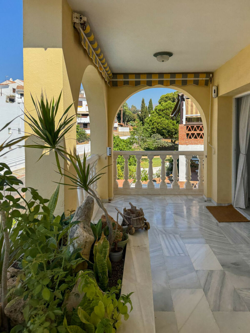 Detached Villa Fuengirola Málaga - image 15