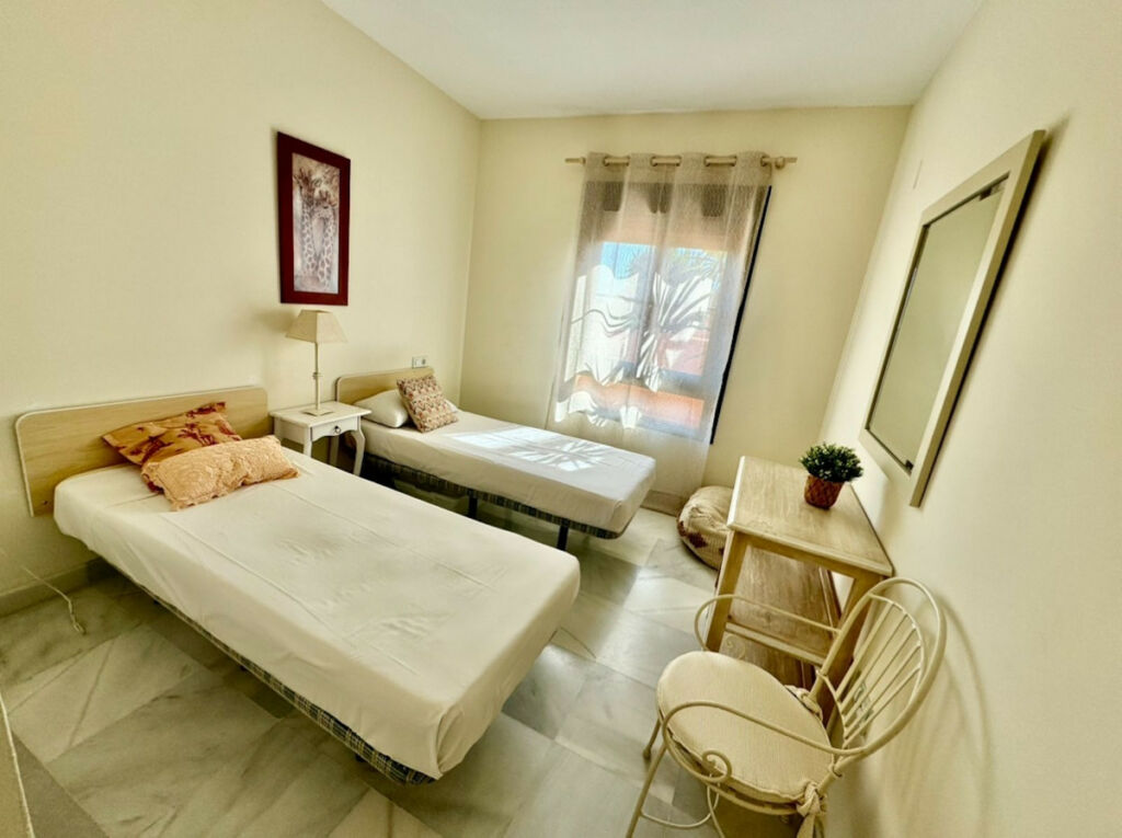 Penthouse New Golden Mile Málaga - image 15