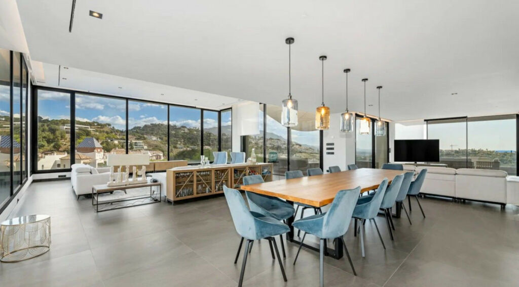 Detached Villa Los Arqueros Málaga - image 15