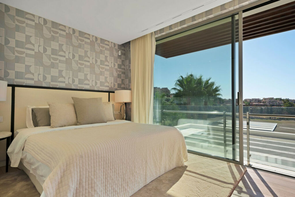 Detached Villa Benahavís Málaga - image 15