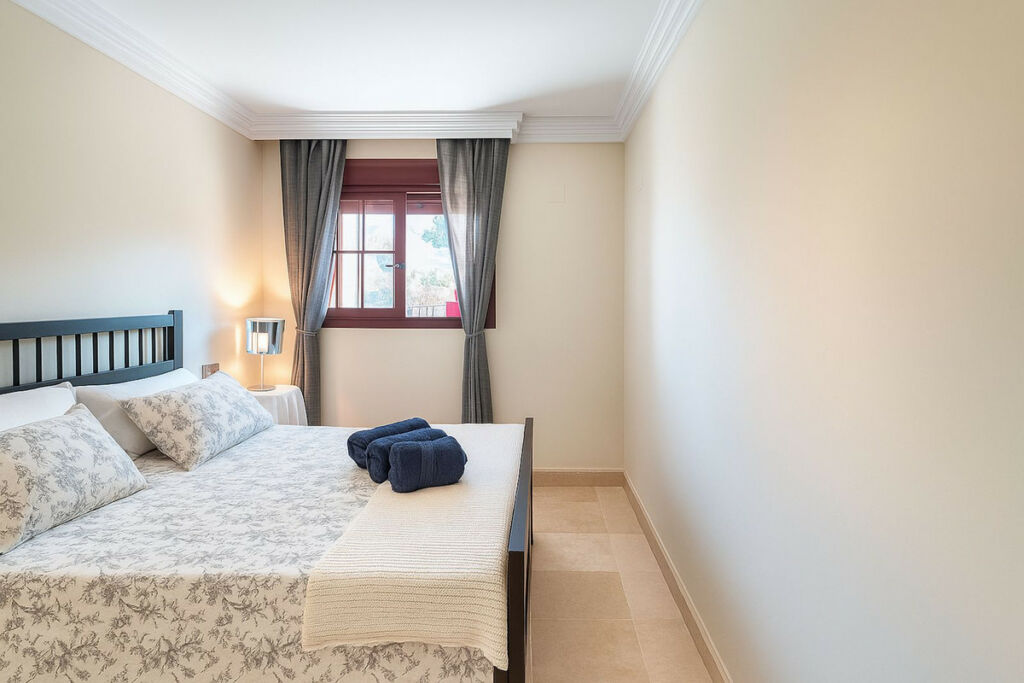 Middle Floor Apartment Benahavís Málaga - image 18