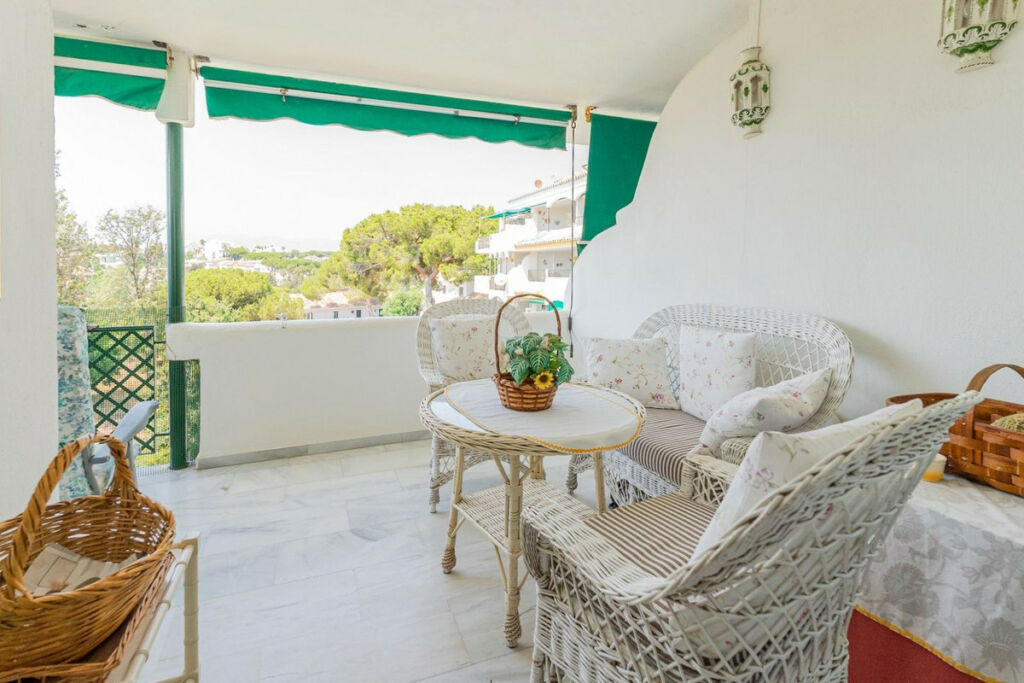 Middle Floor Apartment Marbella Málaga - image 15