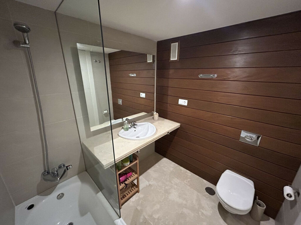 Middle Floor Apartment Manilva Málaga - image 13