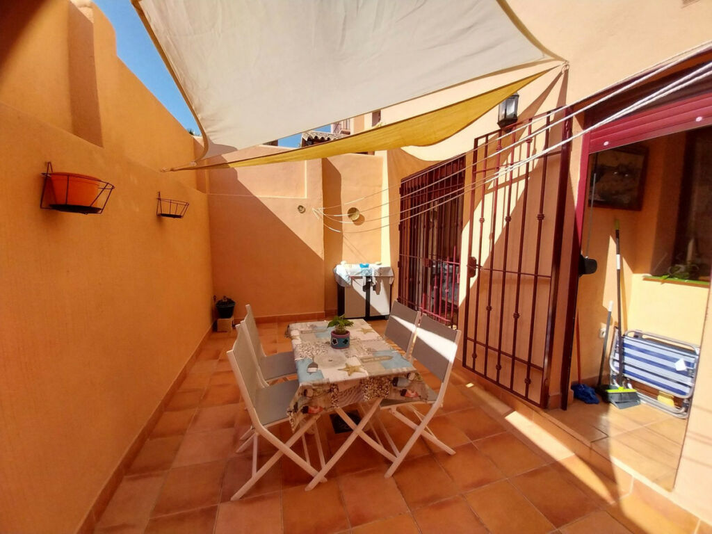 Middle Floor Apartment Calahonda Málaga - image 15