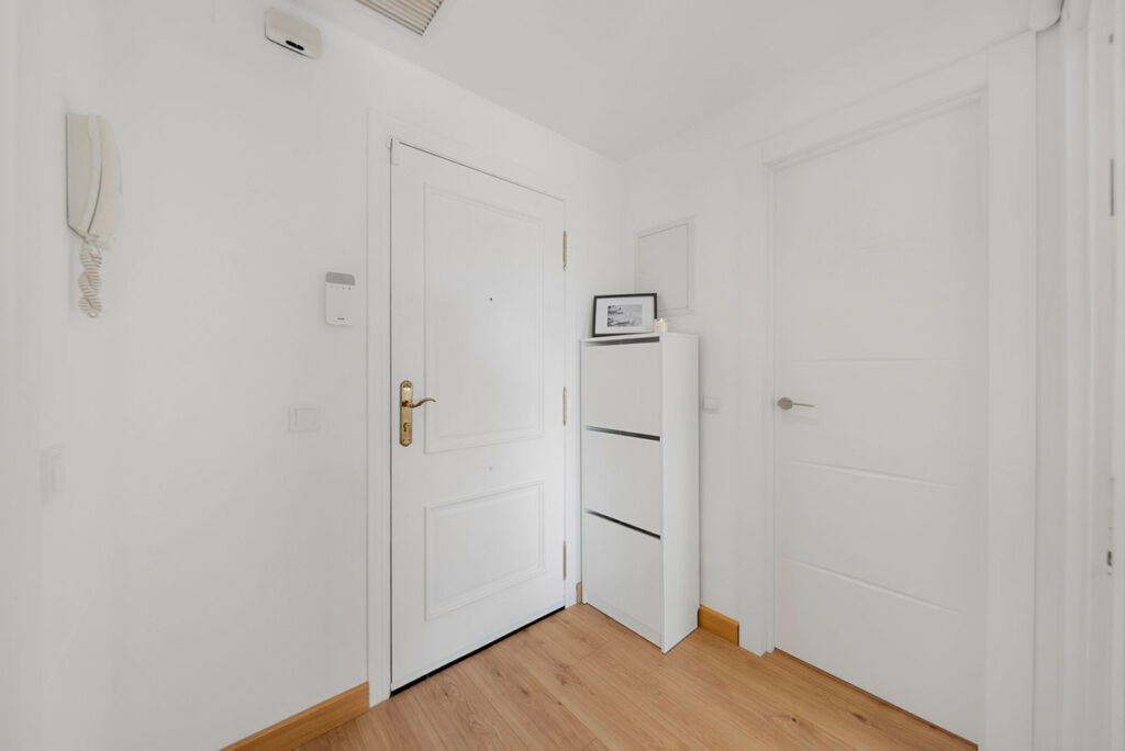 Middle Floor Apartment Torrequebrada Málaga - image 15