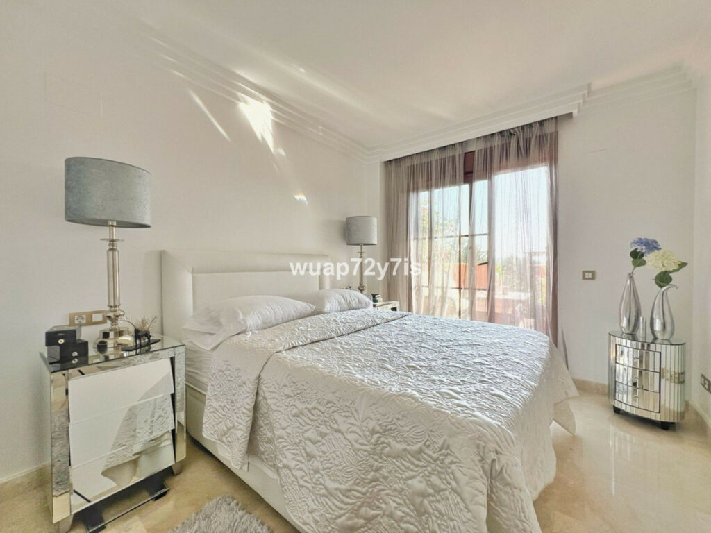 Ground Floor Apartment Benahavís Málaga - image 6