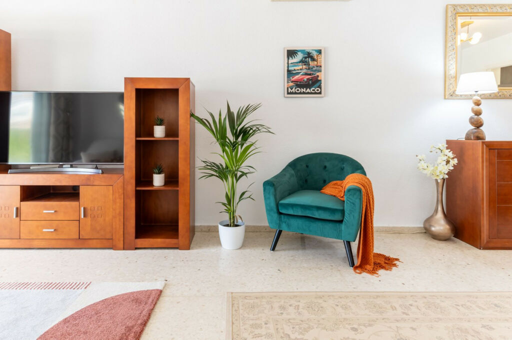 Ground Floor Apartment El Paraiso Málaga - image 13