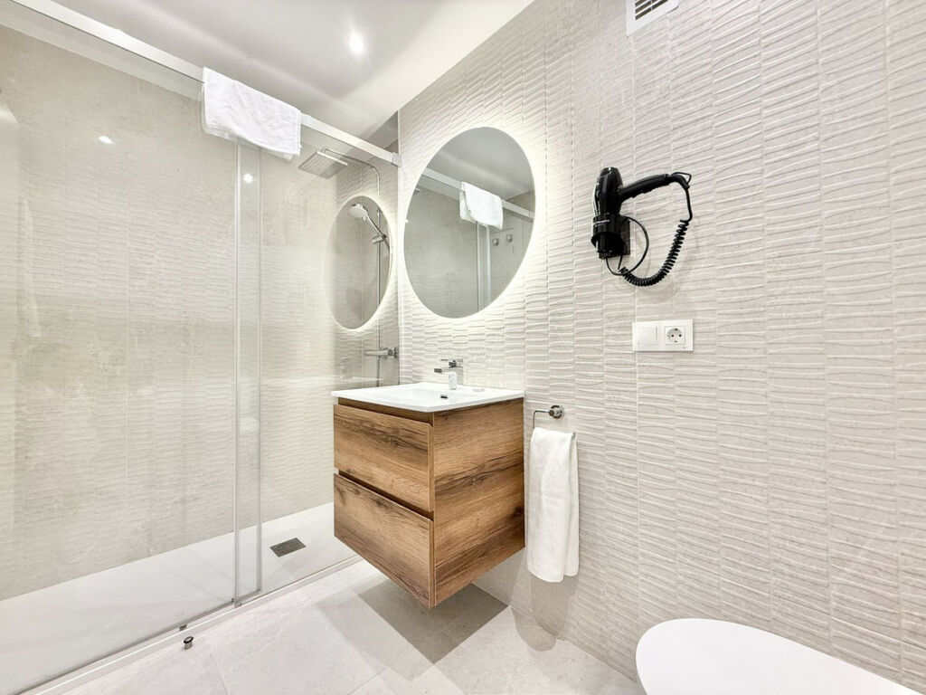 Middle Floor Apartment Benahavís Málaga - image 15