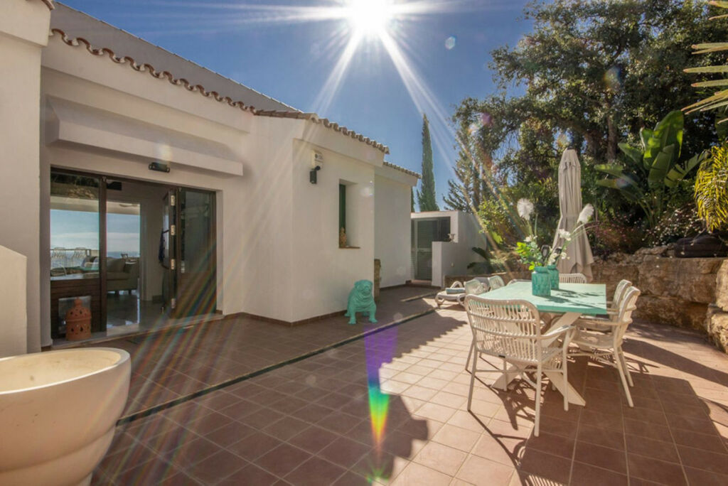 Detached Villa La Mairena Málaga - image 15