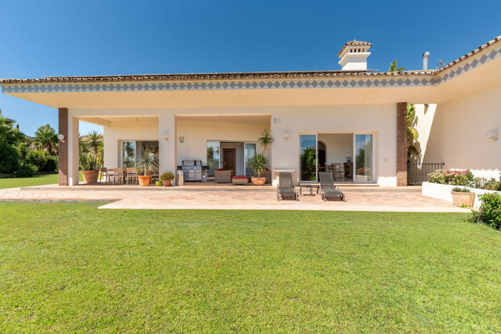 Detached Villa Benahavís Málaga - image 15