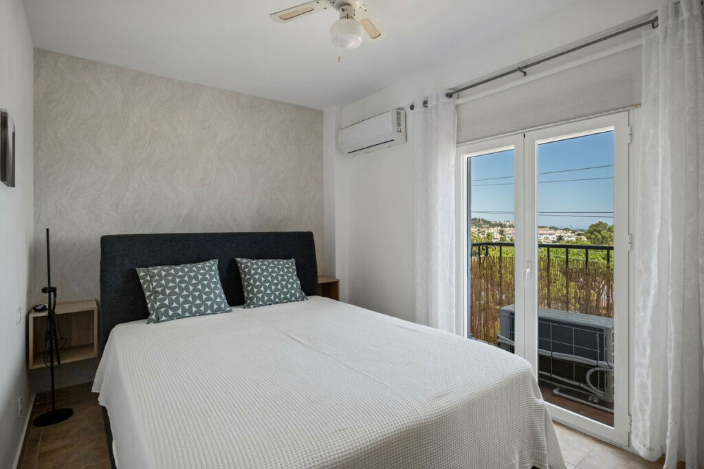 Middle Floor Apartment Calahonda Málaga - image 14