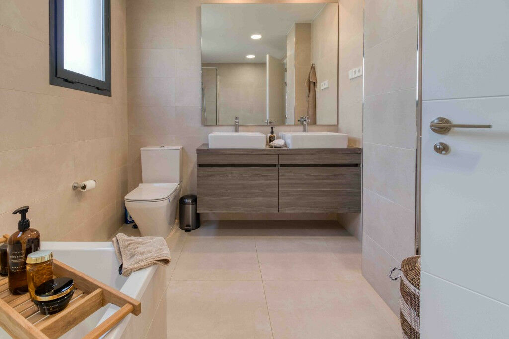Middle Floor Apartment Fuengirola Málaga - image 15