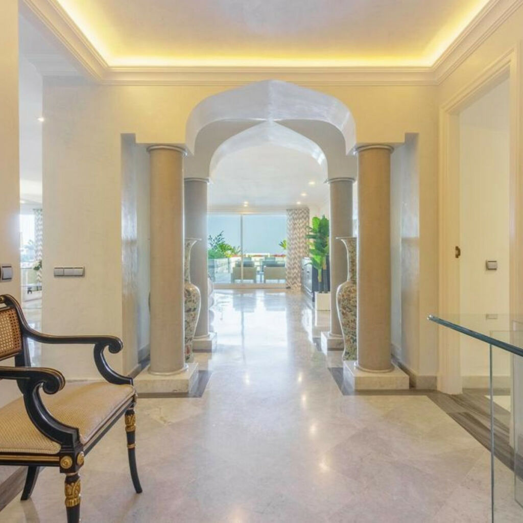 Middle Floor Apartment Marbella Málaga - image 15