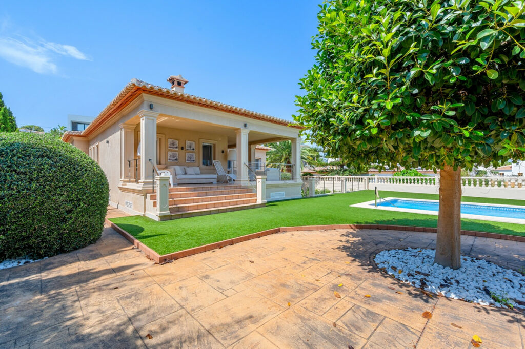 Detached Villa Benissa Alicante - image 15