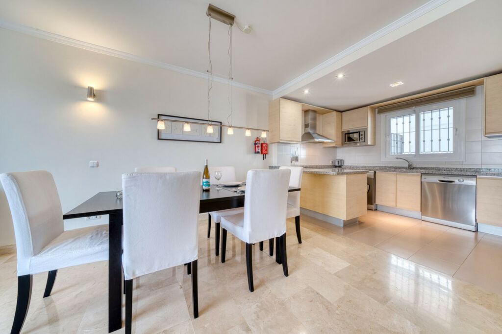 Ground Floor Apartment Calahonda Málaga - image 15