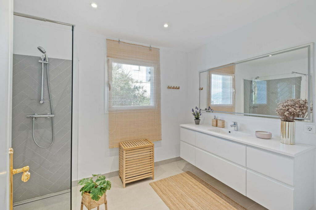Detached Villa Cerros del Aguila Málaga - image 15