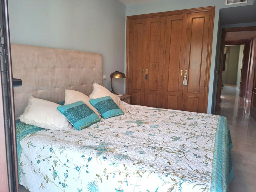 Middle Floor Apartment Benahavís Málaga - image 15