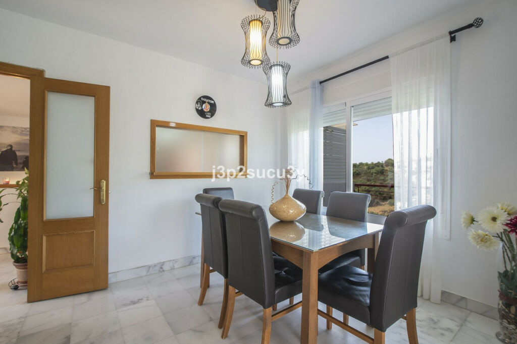Semi-Detached House Estepona Málaga - image 15