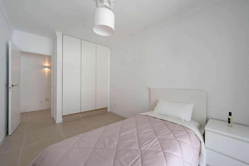 Top Floor Apartment Estepona Málaga - image 15