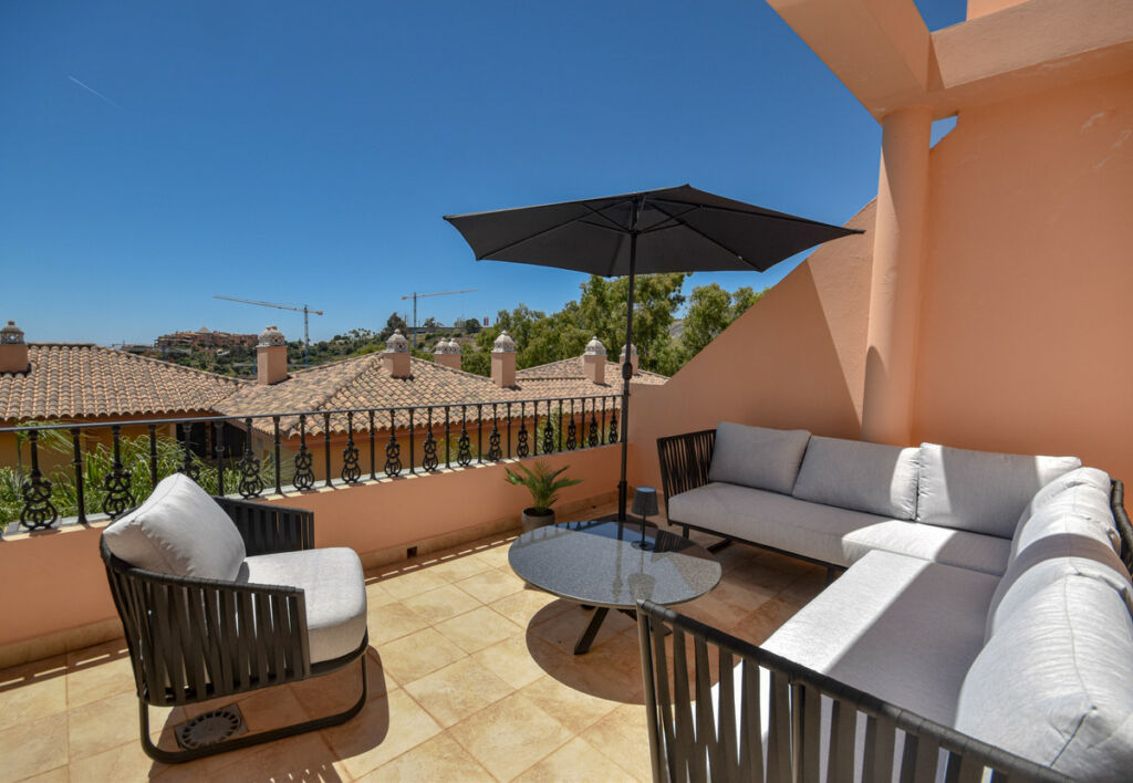 Penthouse Duplex Nueva Andalucía Málaga - image 15