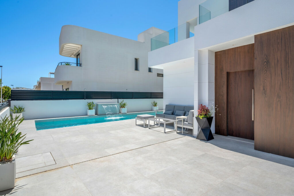 Detached Villa Guardamar del Segura Alicante - image 15