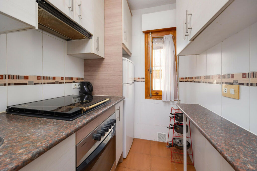 Middle Floor Apartment La Mata Alicante - image 15