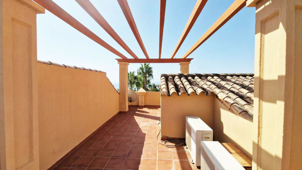 Semi-Detached House Estepona Málaga - image 15