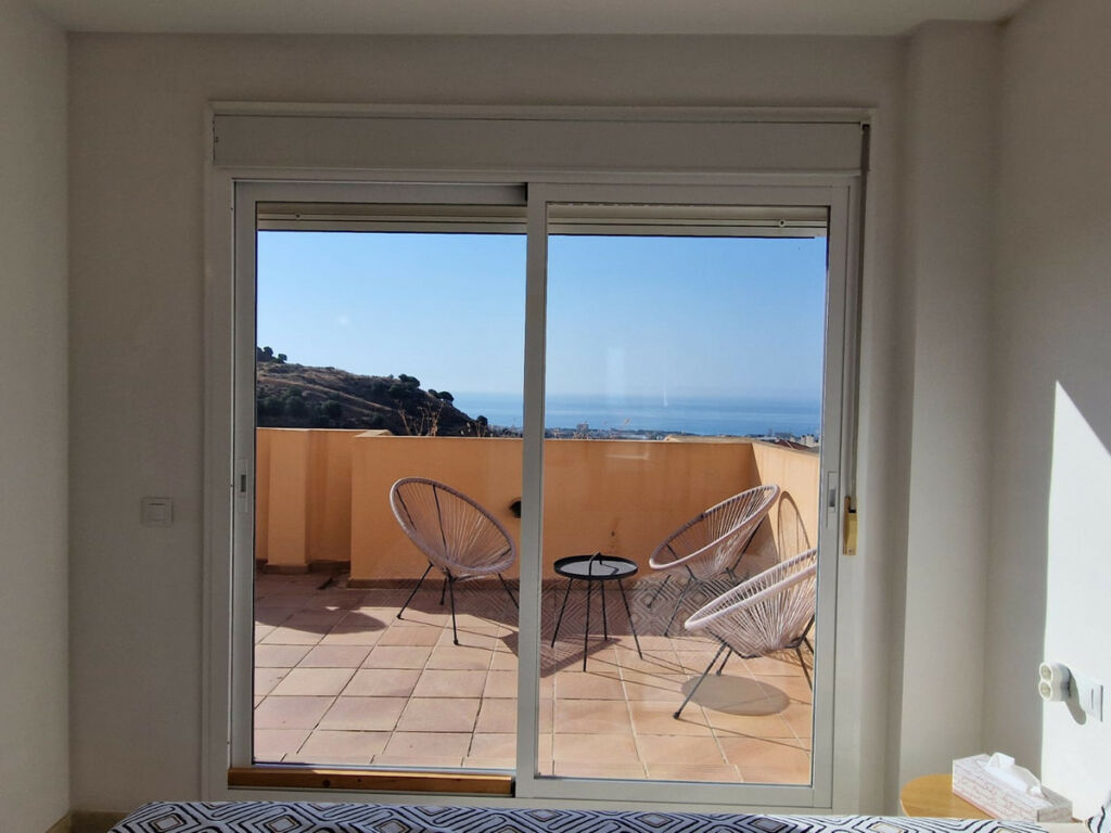 Middle Floor Apartment Calahonda Málaga - image 18