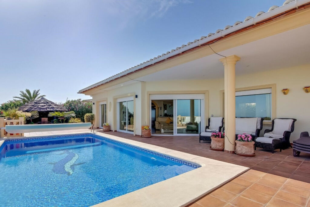 Detached Villa Moraira Alicante - image 15