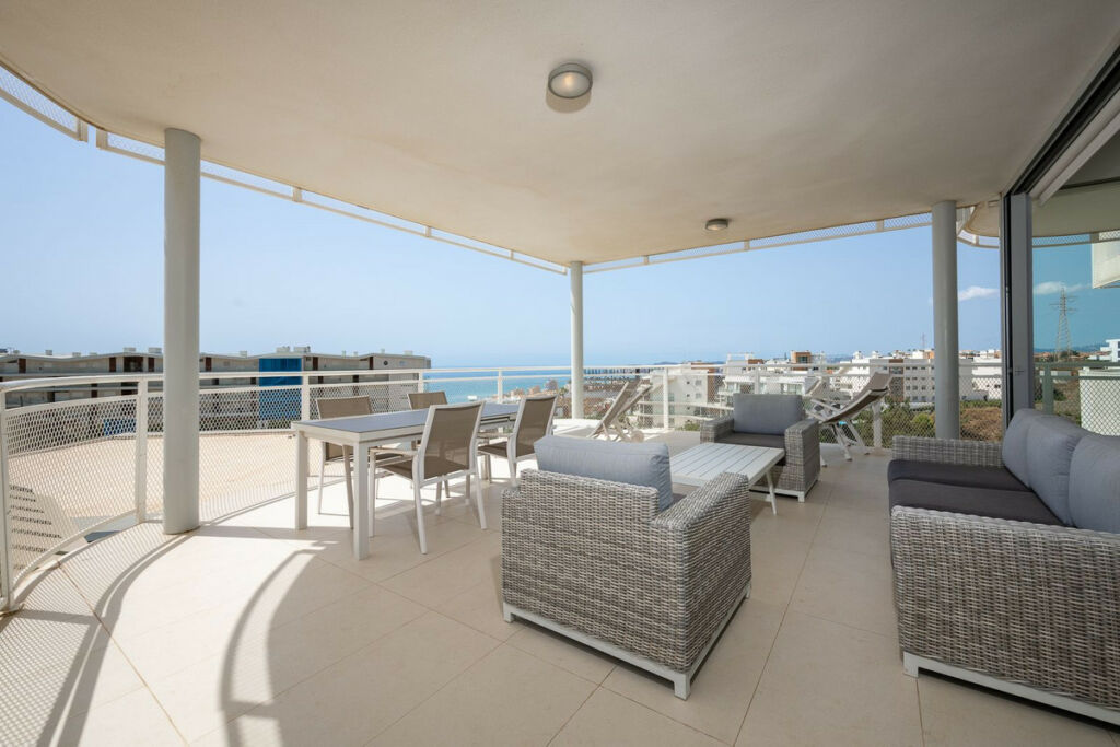 Middle Floor Apartment Fuengirola Málaga - image 15