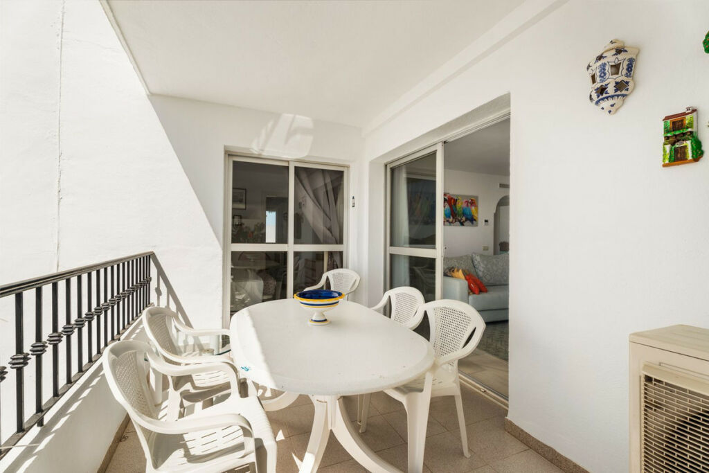 Middle Floor Apartment Riviera del Sol Málaga - image 16