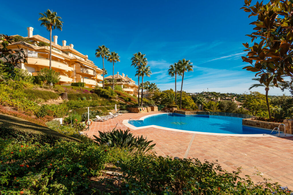 Middle Floor Apartment Elviria Málaga - image 16