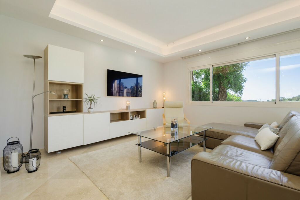 Ground Floor Apartment La Mairena Málaga - image 16