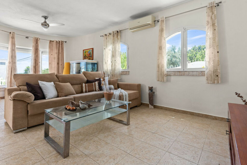Detached Villa El Campello Alicante - image 16